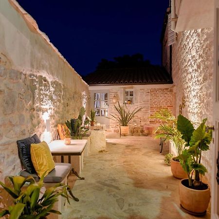 Hotel Town House Rosario Stari Grad  Zewnętrze zdjęcie