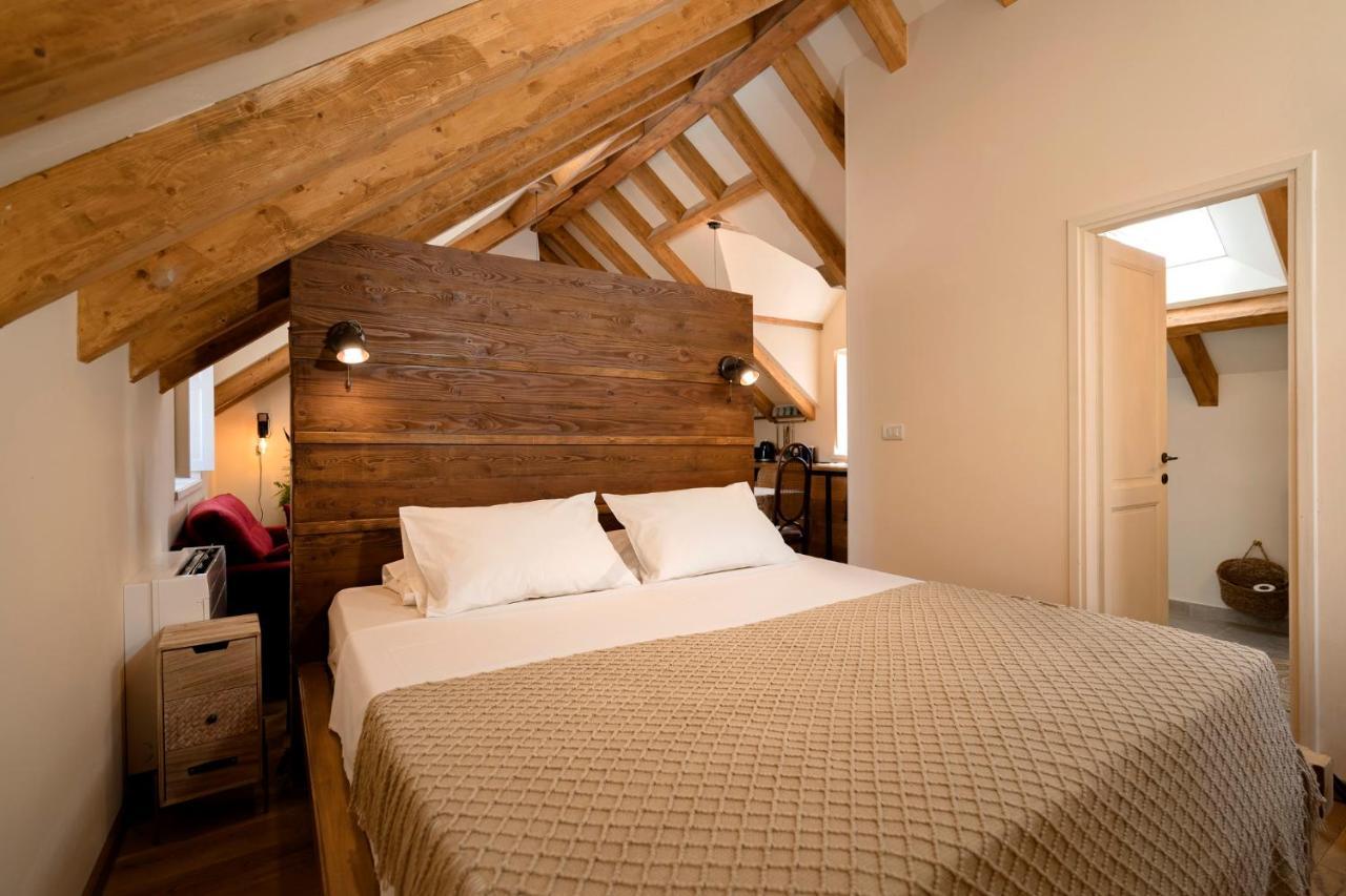Hotel Town House Rosario Stari Grad  Zewnętrze zdjęcie