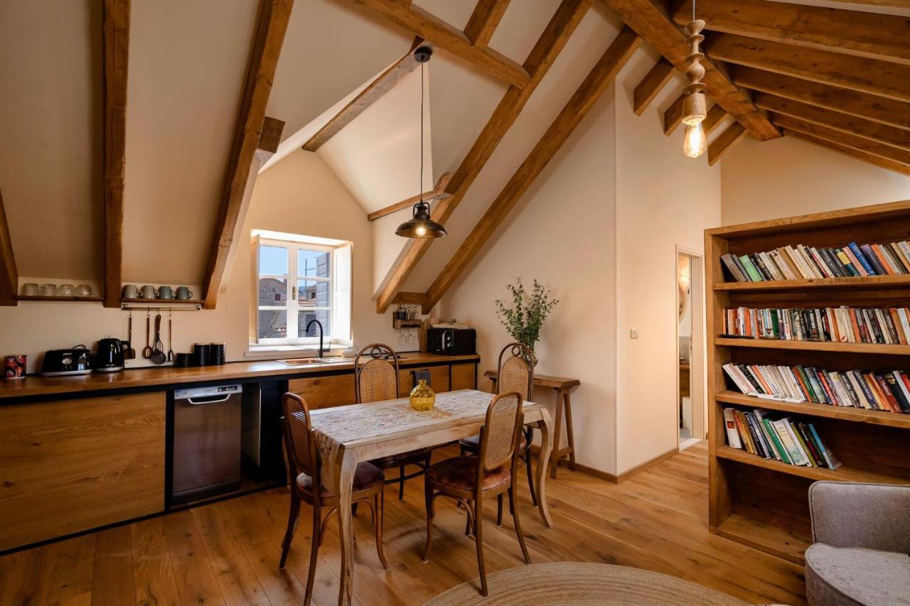 Hotel Town House Rosario Stari Grad  Zewnętrze zdjęcie