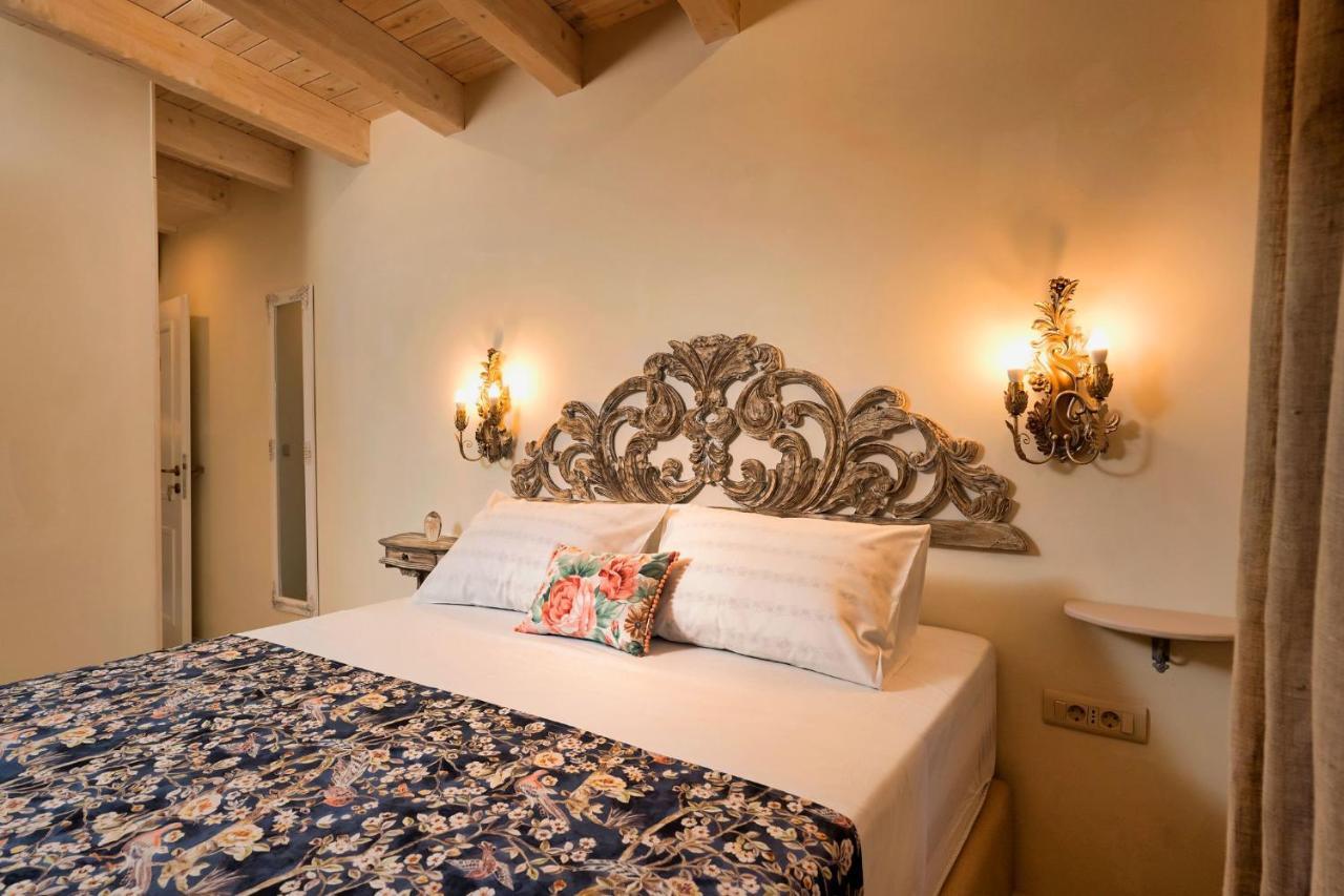 Hotel Town House Rosario Stari Grad  Zewnętrze zdjęcie