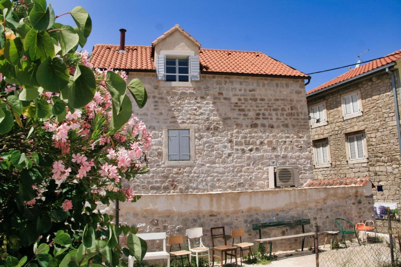 Hotel Town House Rosario Stari Grad  Zewnętrze zdjęcie
